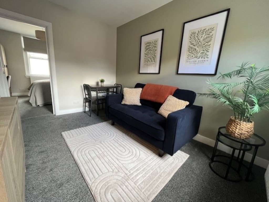 Bedford Road, Reading - Photo 1